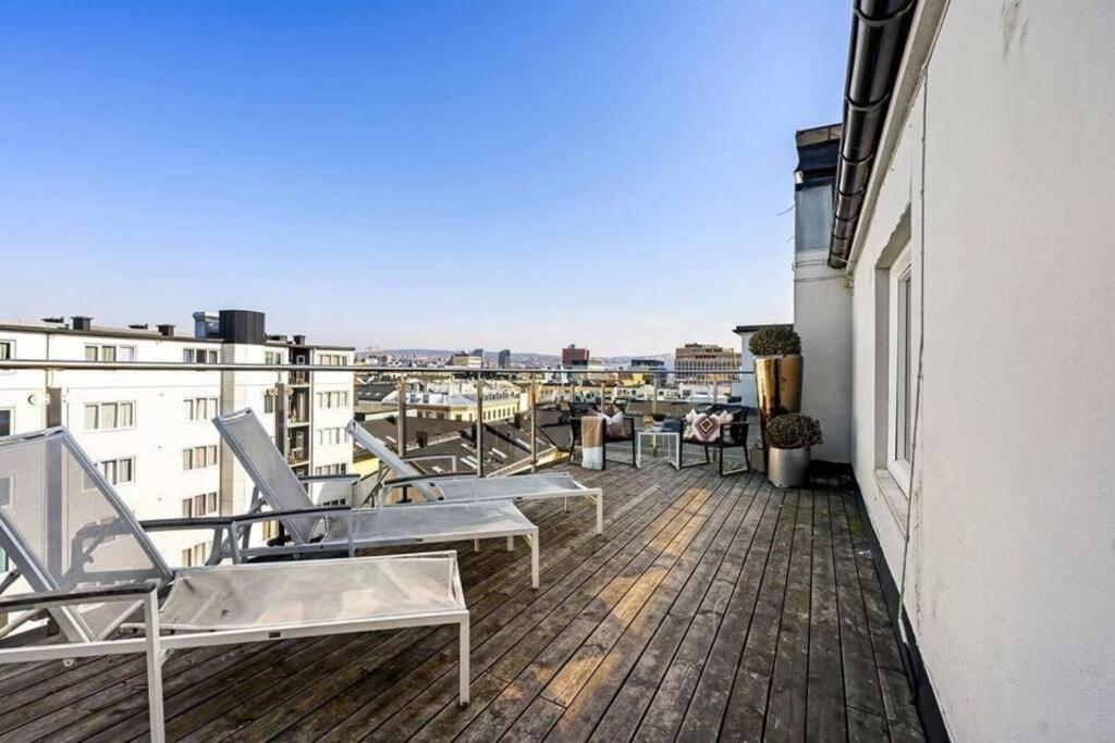 Praktisk 1-Roms Leilighet Oslo Esterno foto